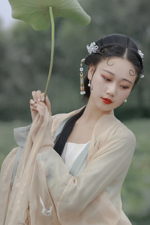 漫草青青草